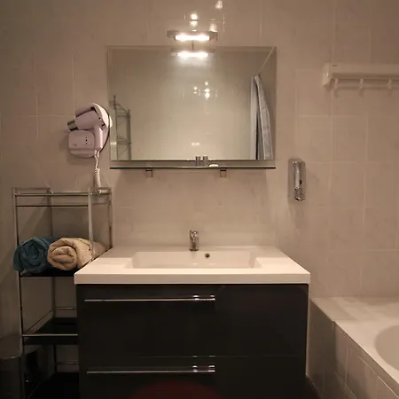 Aparthotel Nice Beach 4*